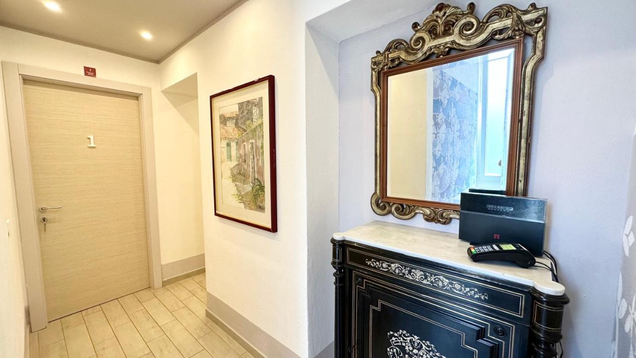 Vintage Hotel Алгеро Екстериор снимка